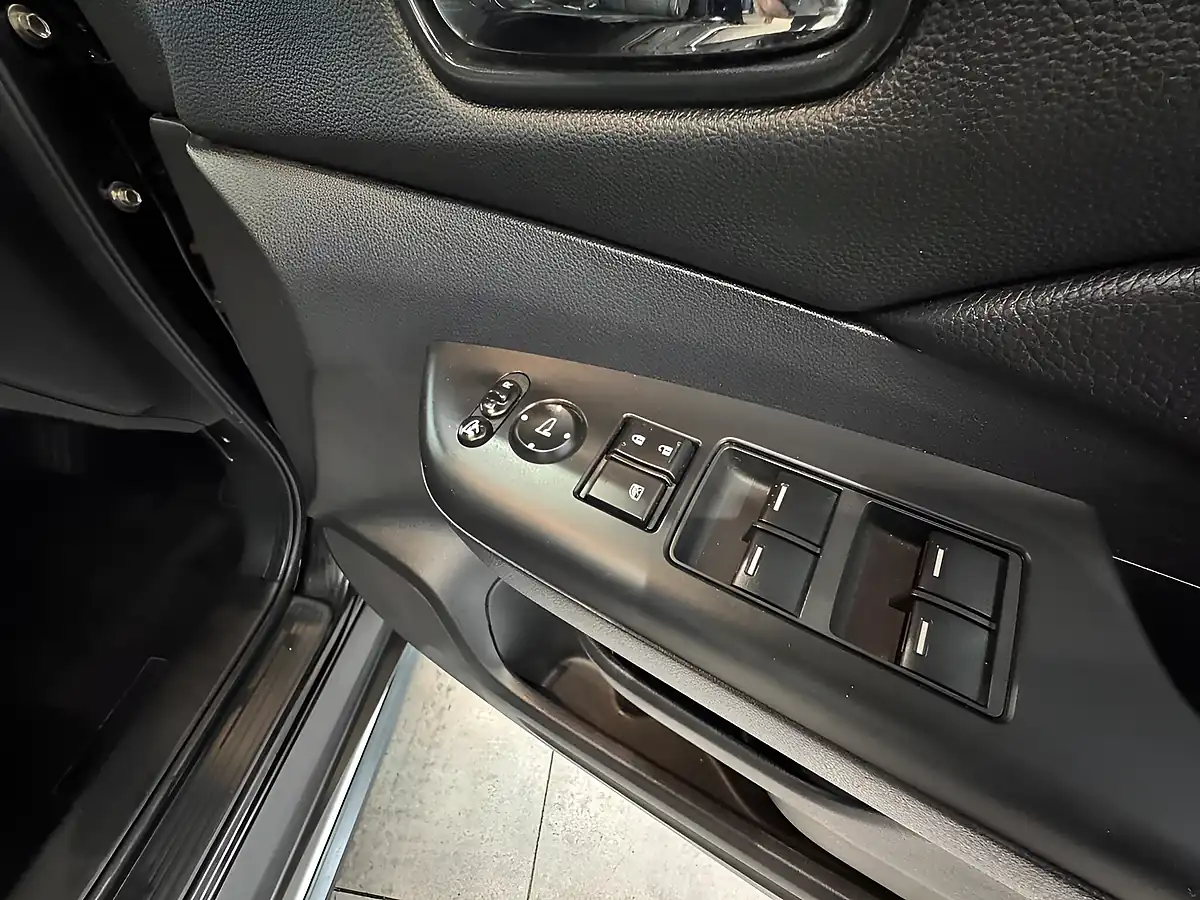 Used 2016 Honda Cr-V Black Edition Black - Interior and Exterior details 13