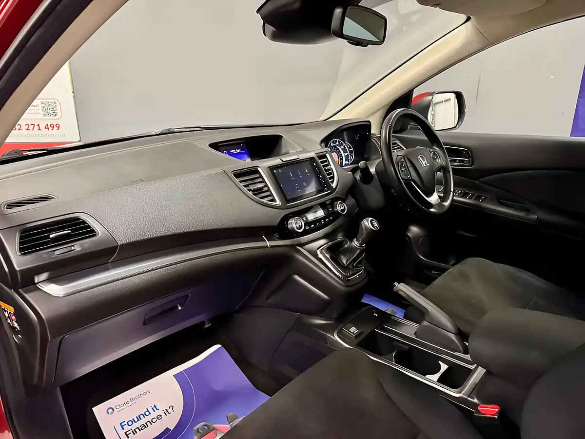Used 2016 Honda Cr-V Se Passion Red Pearl - Interior and Exterior details 15