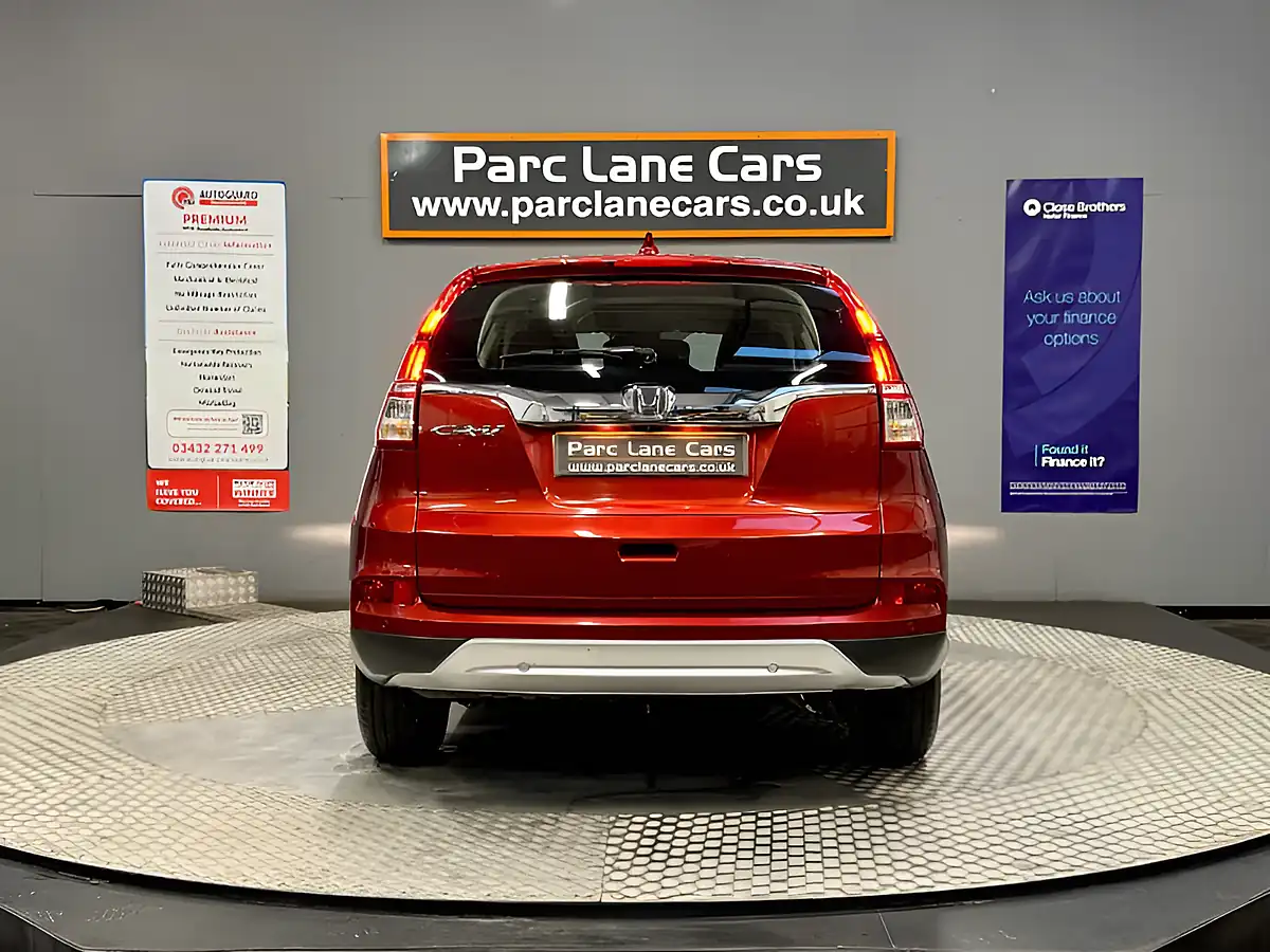 Used 2016 Honda Cr-V Se Passion Red Pearl - Interior and Exterior details 4