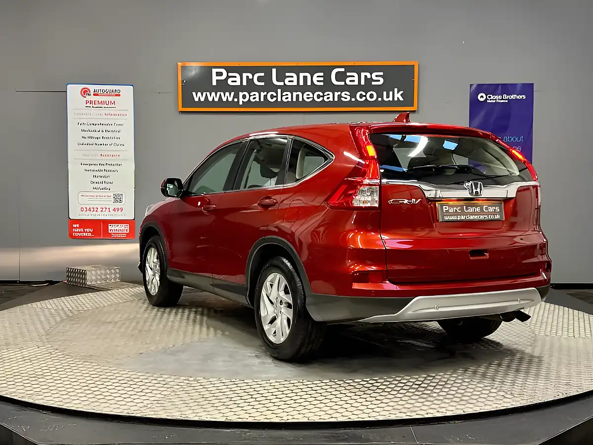 Used 2016 Honda Cr-V Se Passion Red Pearl - Interior and Exterior details 6
