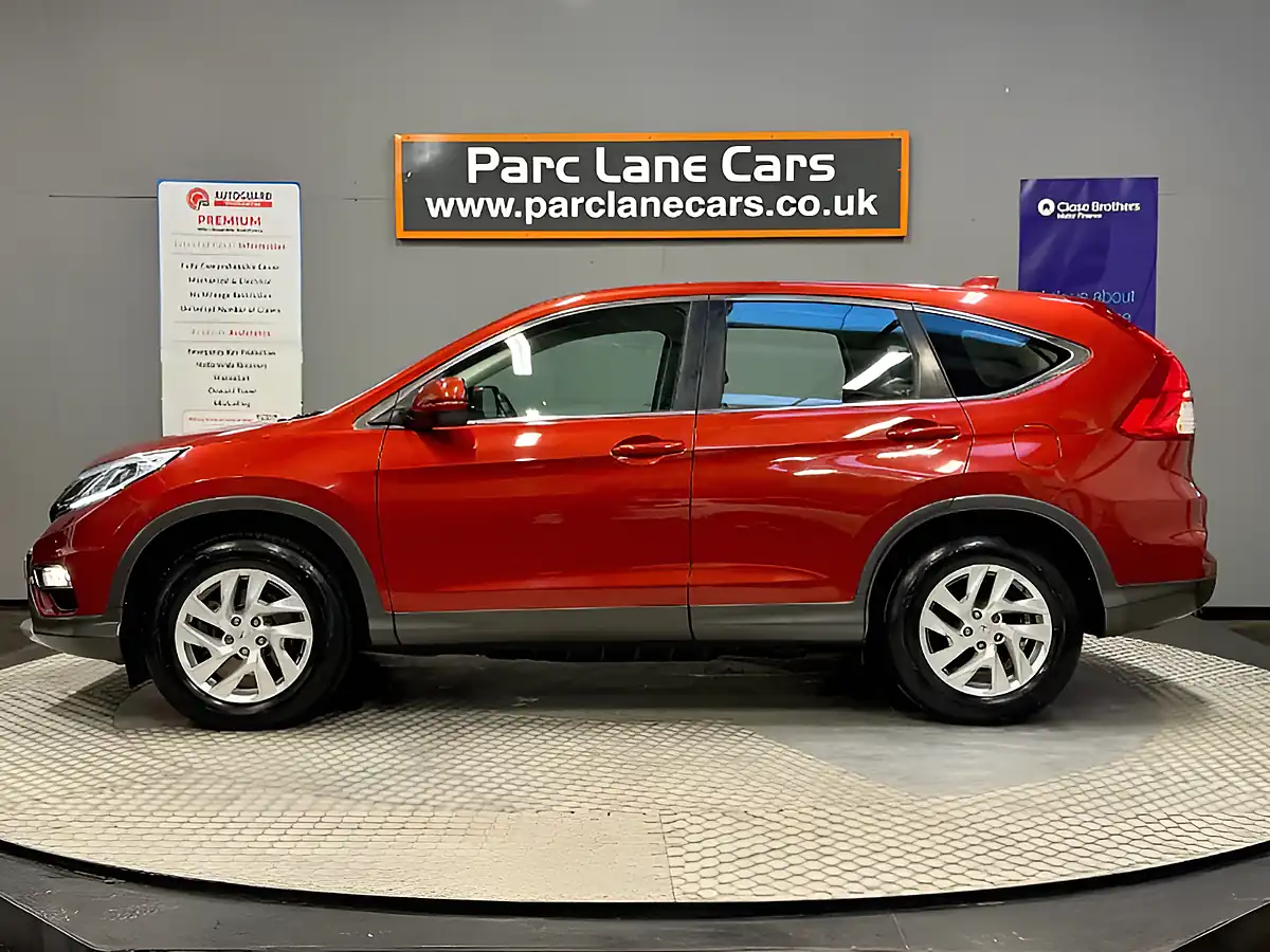 Used 2016 Honda Cr-V Se Passion Red Pearl - Interior and Exterior details 7