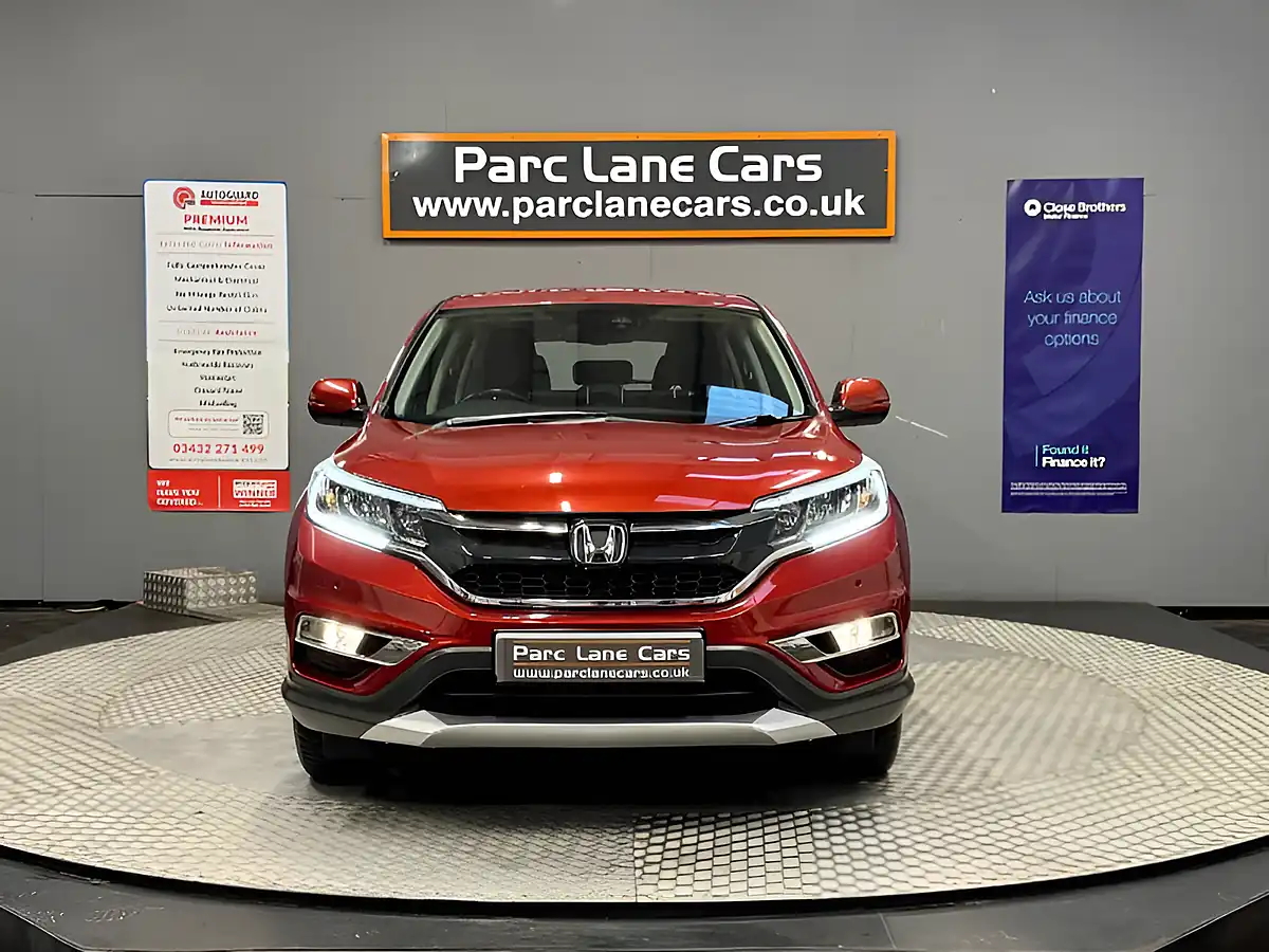 Used 2016 Honda Cr-V Se Passion Red Pearl - Interior and Exterior details 9