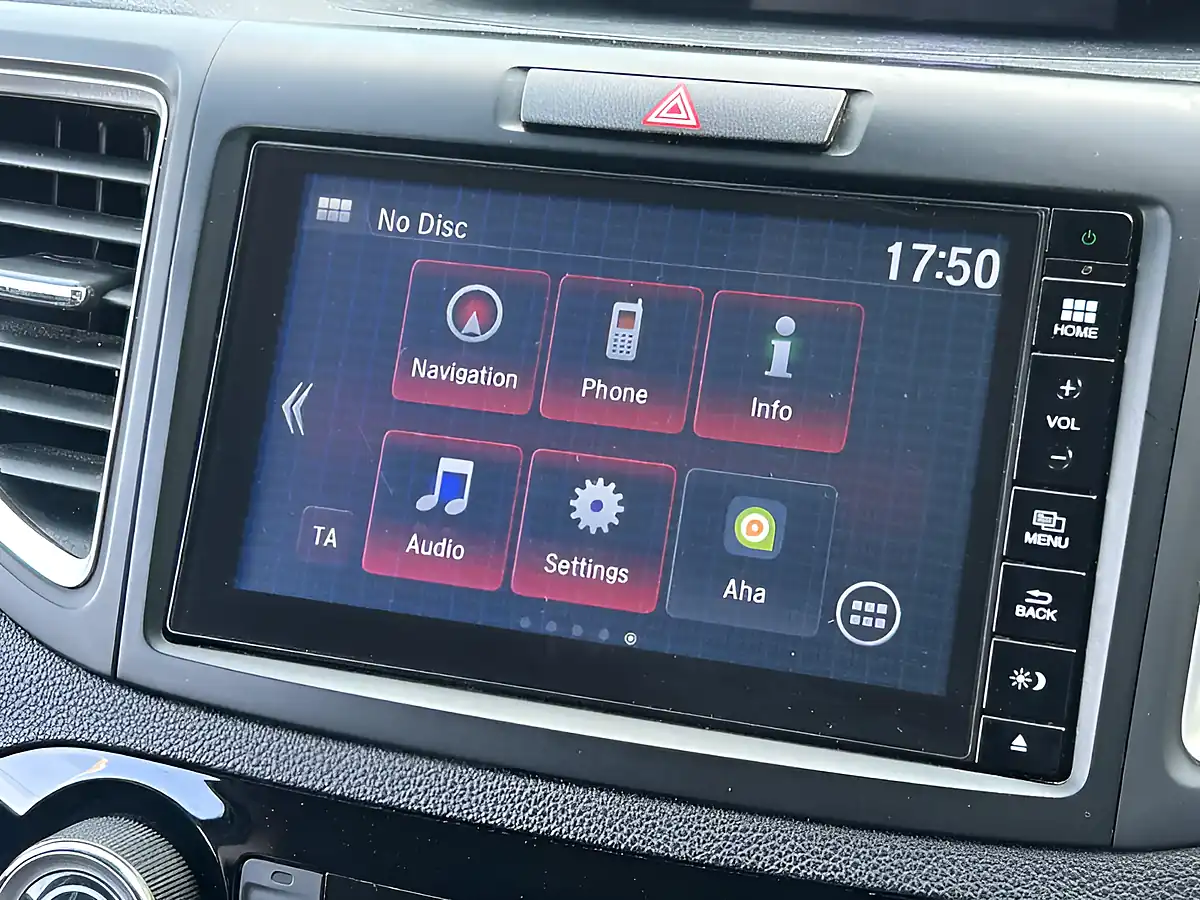 Used 2016 Honda Cr-V Se Plus Navi Black - Interior and Exterior details 16