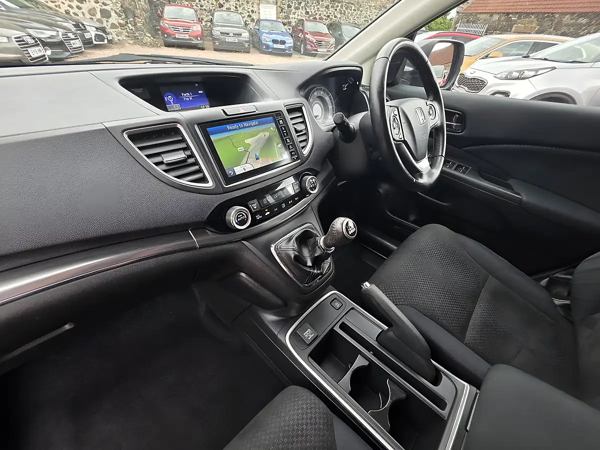 Used 2016 Honda Cr-V Se Plus Navi Grey - Interior and Exterior details 11