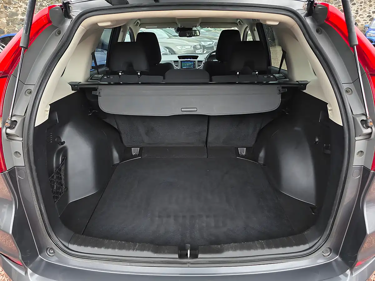 Used 2016 Honda Cr-V Se Plus Navi Grey - Interior and Exterior details 13