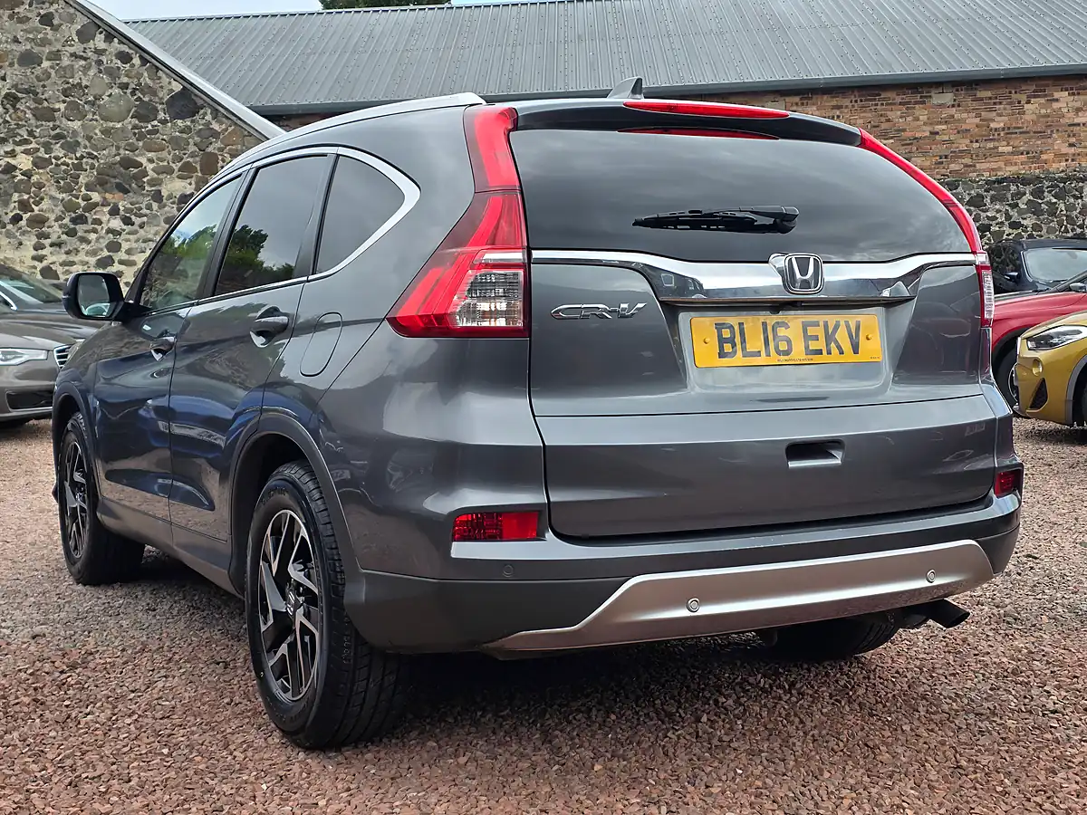 Used 2016 Honda Cr-V Se Plus Navi Grey - Interior and Exterior details 15