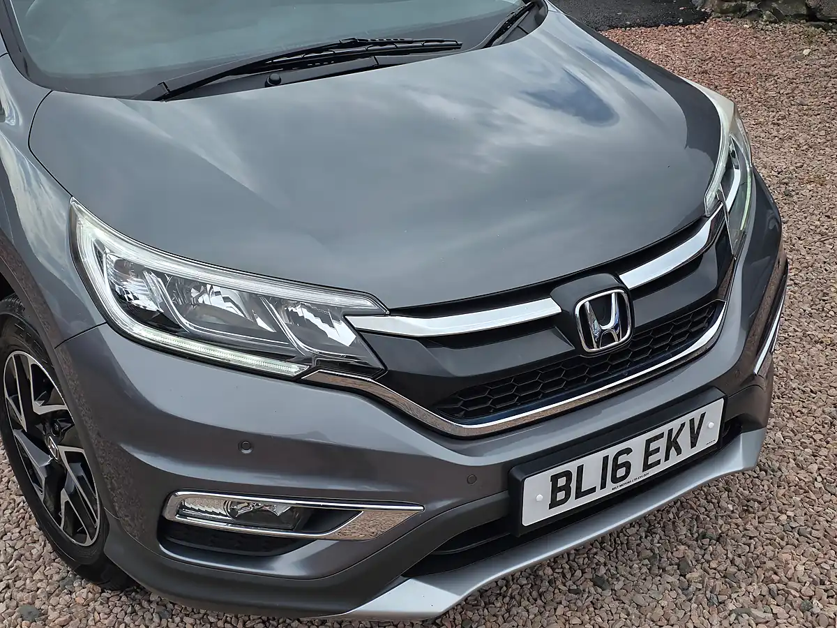 Used 2016 Honda Cr-V Se Plus Navi Grey - Interior and Exterior details 2