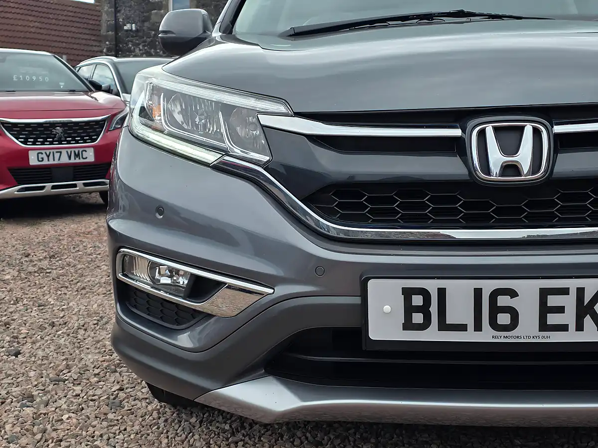 Used 2016 Honda Cr-V Se Plus Navi Grey - Interior and Exterior details 4
