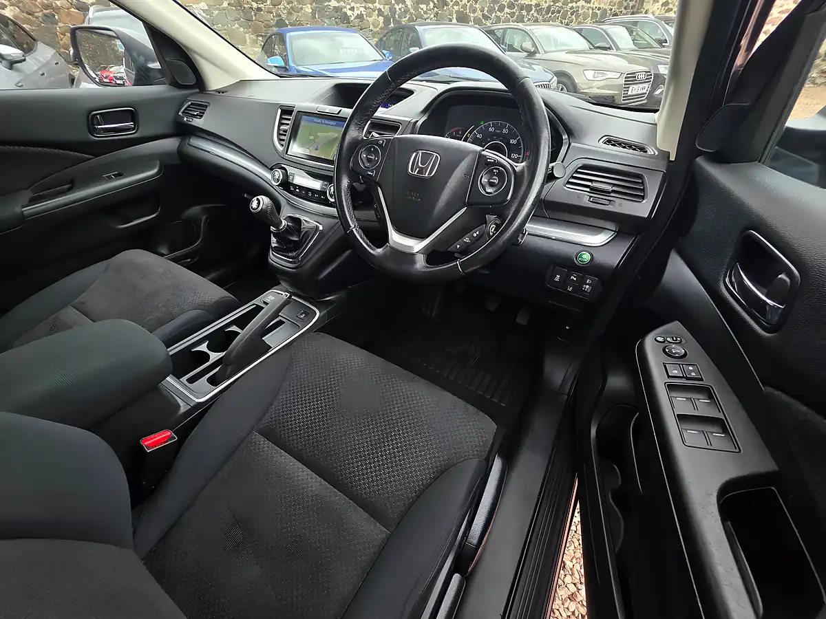 Used 2016 Honda Cr-V Se Plus Navi Grey - Interior and Exterior details 8
