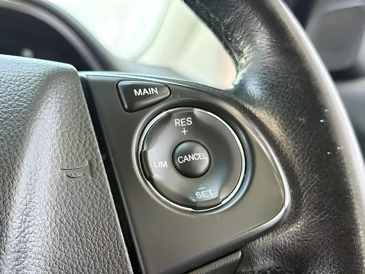 Used 2016 Honda Cr-V Sr Crystal Black - Interior and Exterior details 19