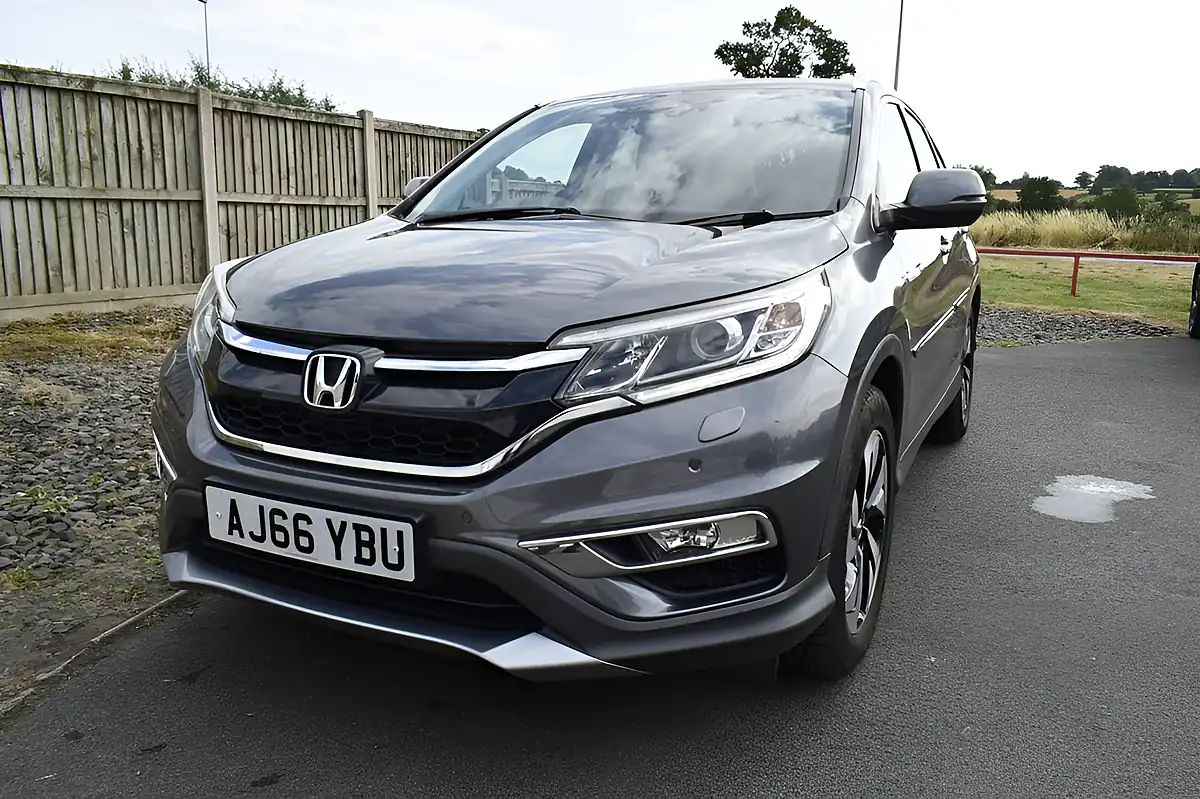 Used 2016 Honda Cr-V Sr Grey - Interior and Exterior details 10