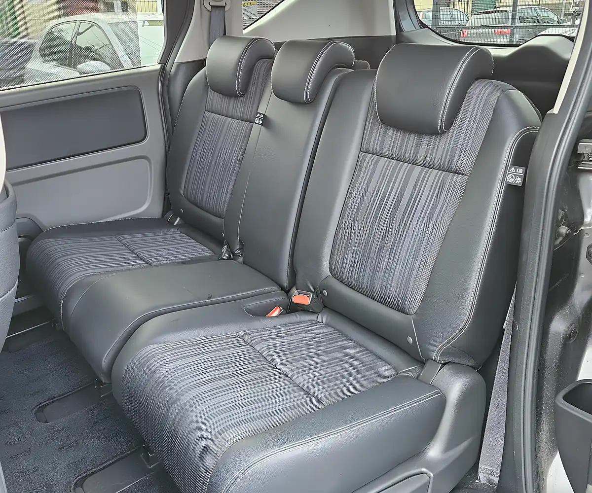 Used 2016 Honda Freed +plus GB8 Grey - Interior and Exterior details 11
