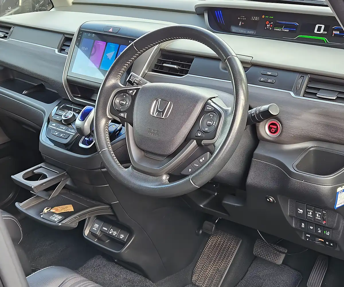 Used 2016 Honda Freed +plus GB8 Grey - Interior and Exterior details 8