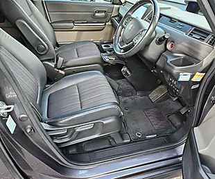 Used 2016 Honda Freed +plus GB8 Grey - Interior and Exterior details 9