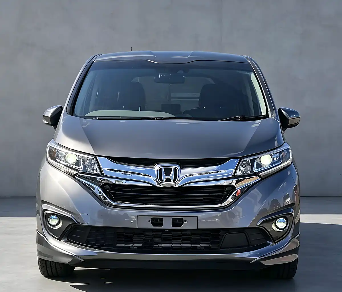Used 2016 Honda Freed +plus Grey - Interior and Exterior details 3