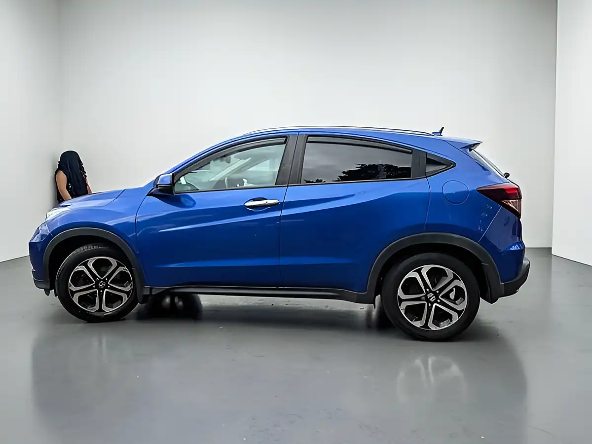 Used 2016 Honda Hr-V Ex Blue - Interior and Exterior details 4