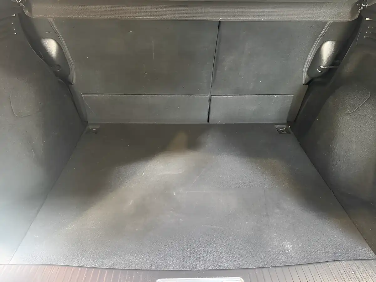 Used 2016 Honda Hr-V Ex White - Interior and Exterior details 10