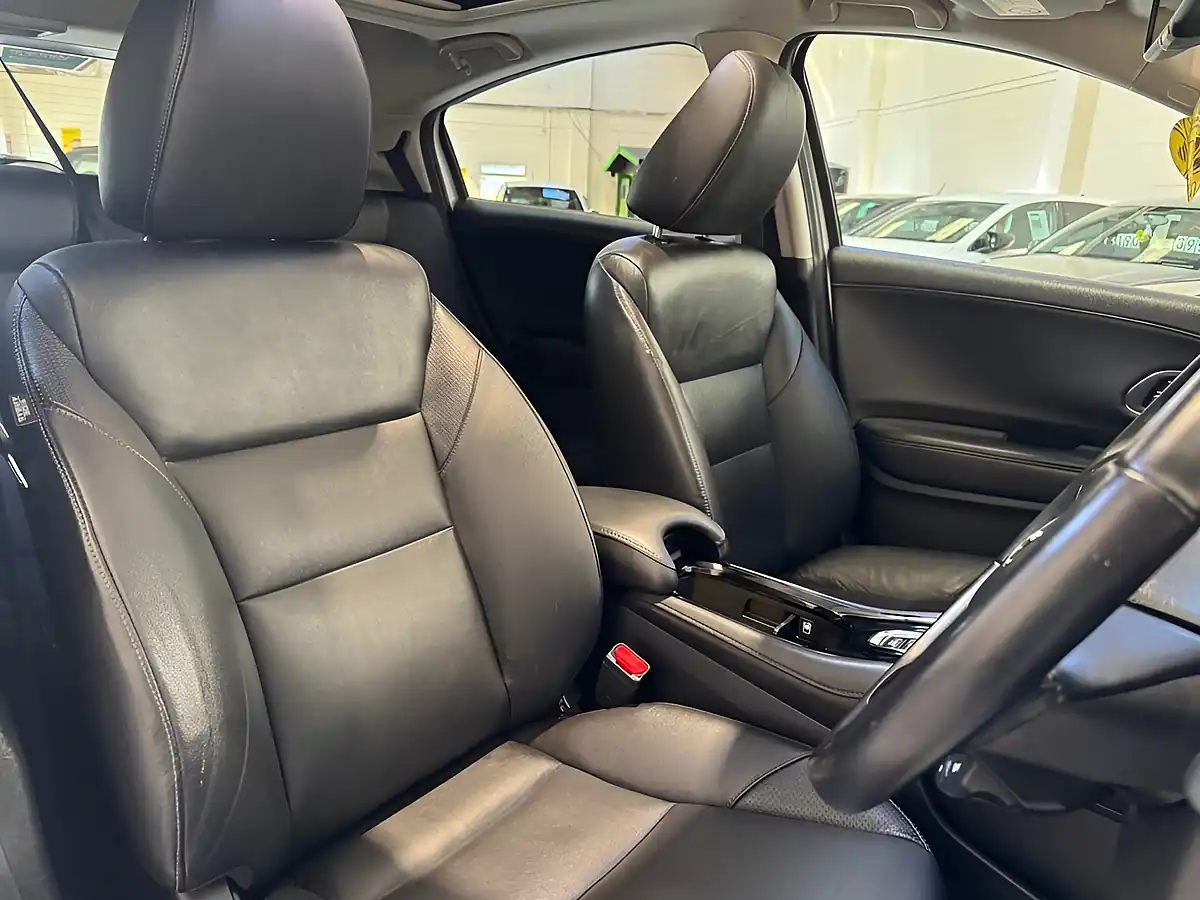 Used 2016 Honda Hr-V Ex White - Interior and Exterior details 12