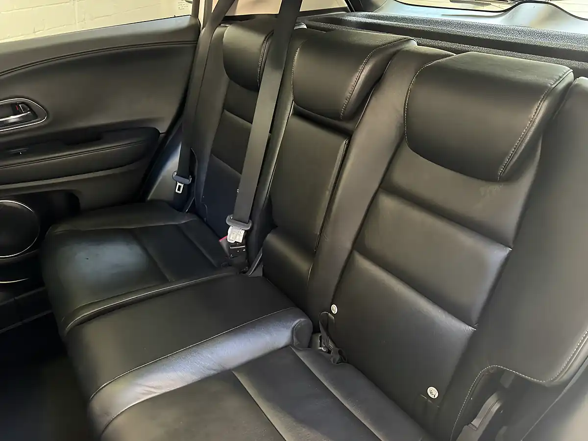 Used 2016 Honda Hr-V Ex White - Interior and Exterior details 14