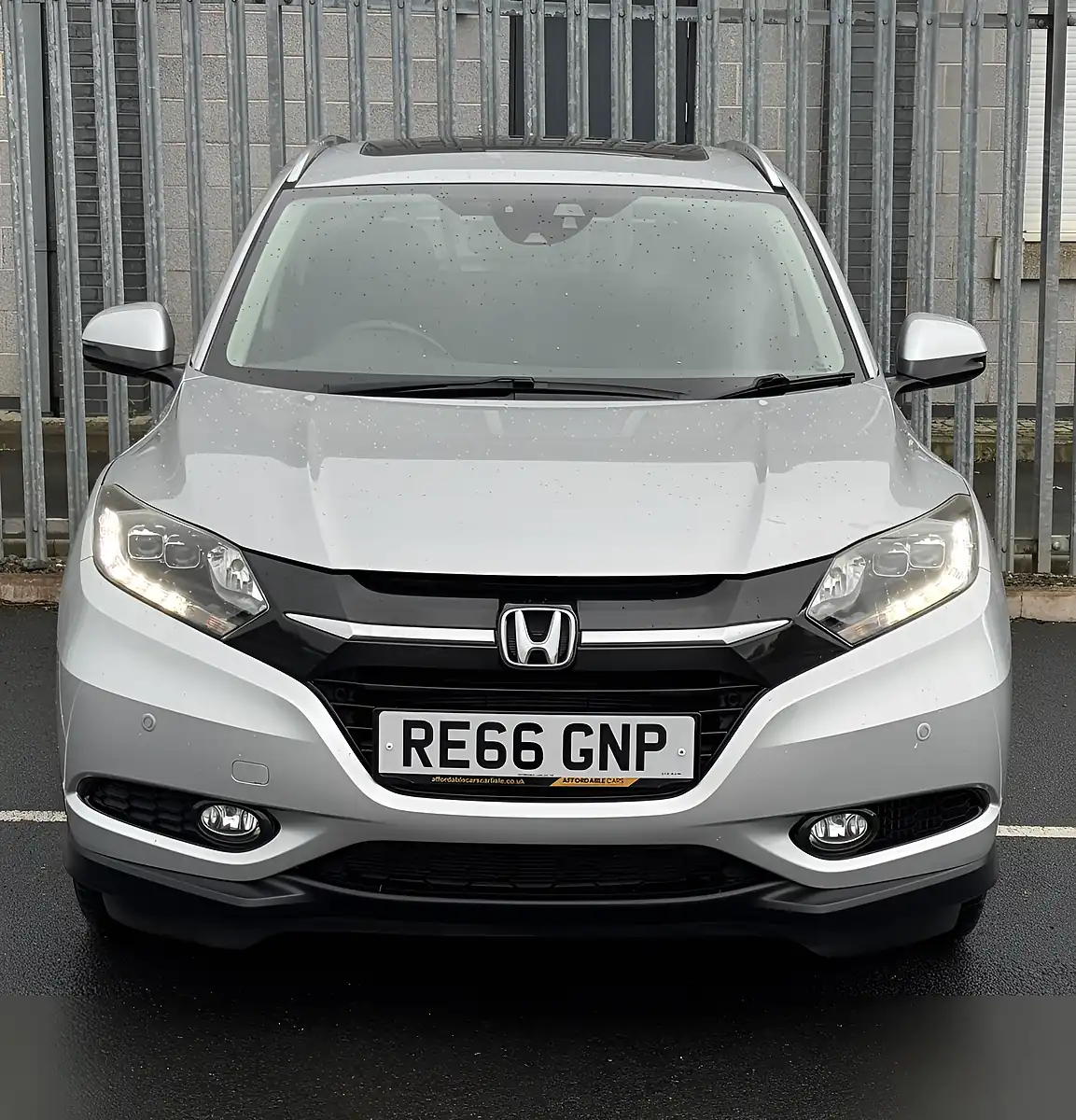 Used 2016 Honda Hr-V Executive Silver - Interior and Exterior details 3