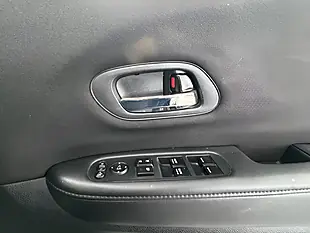 Used 2016 Honda Hr-V S Black - Interior and Exterior details 12
