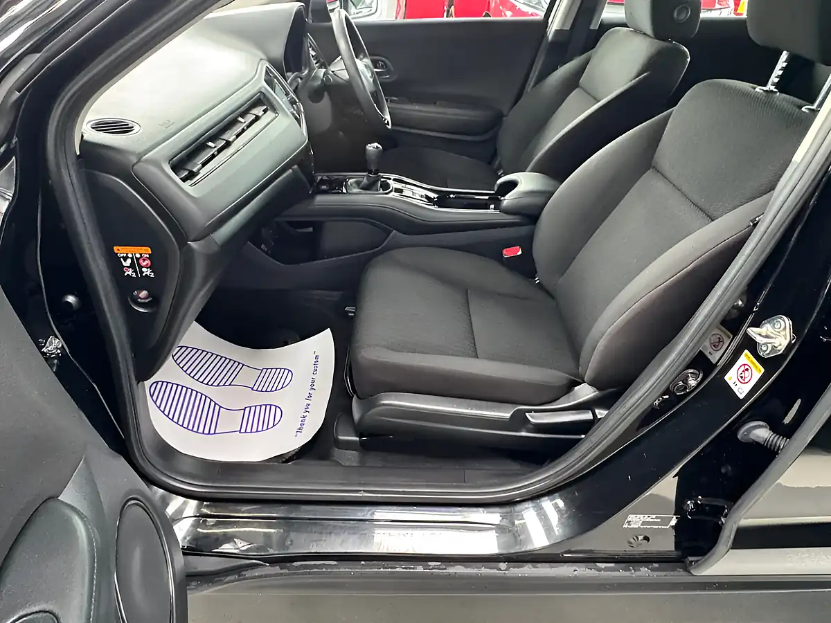 Used 2016 Honda Hr-V S Black - Interior and Exterior details 16