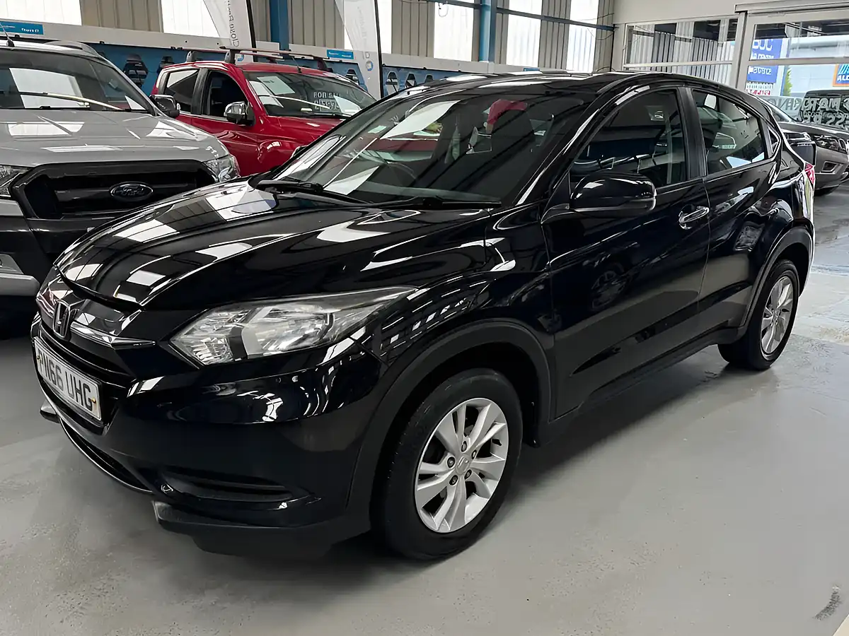 Used 2016 Honda Hr-V S Black - Interior and Exterior details 8