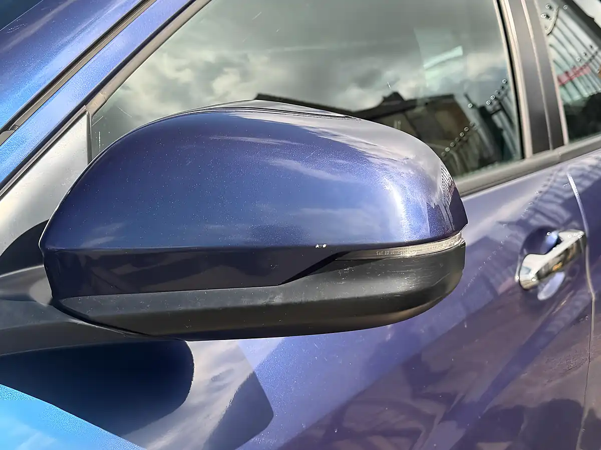 Used 2016 Honda Hr-V Se Navi Blue - Interior and Exterior details 16