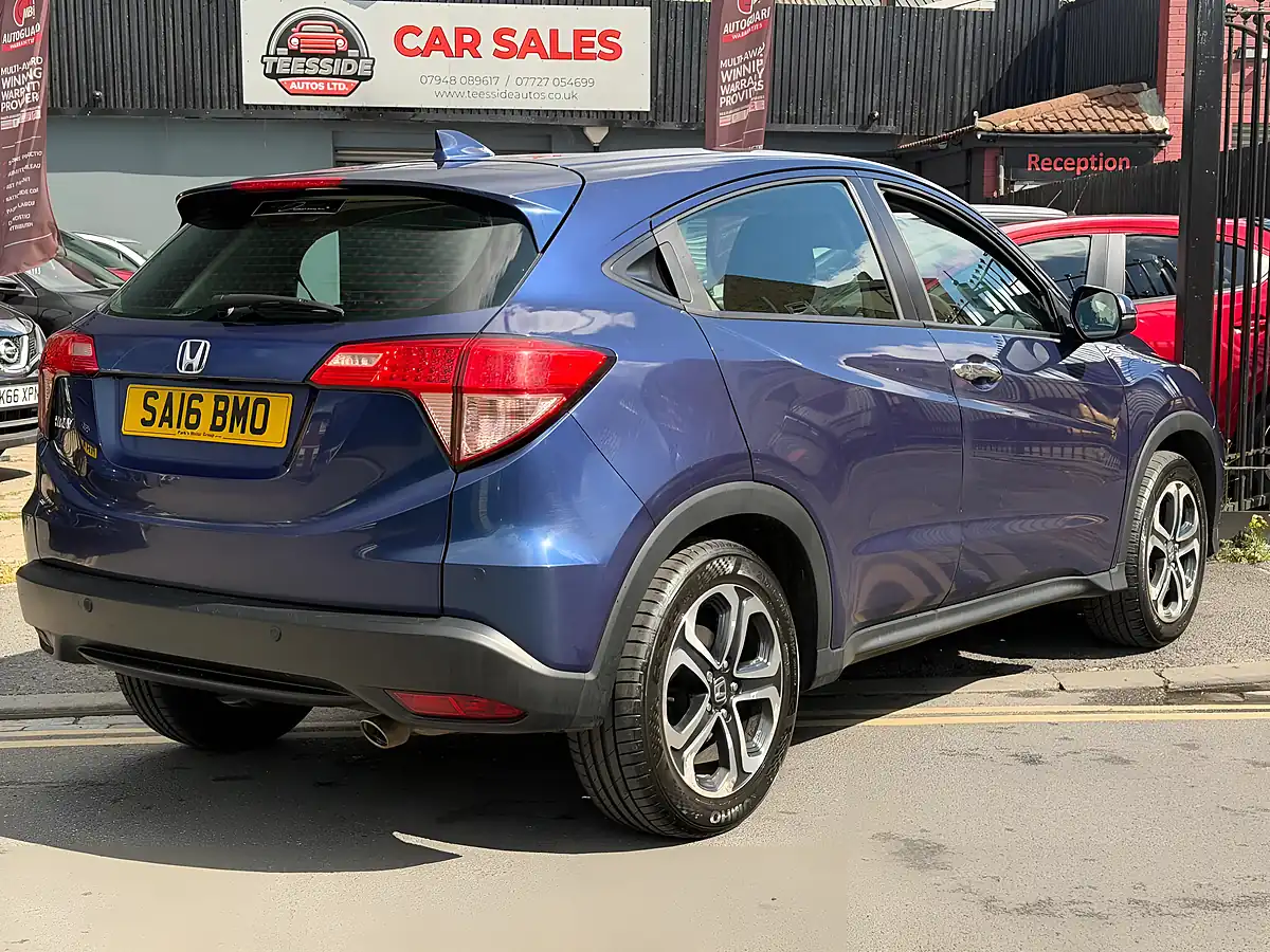Used 2016 Honda Hr-V Se Navi Blue - Interior and Exterior details 6