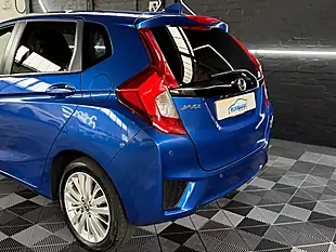 Used 2016 Honda Jazz Ex Blue - Interior and Exterior details 10