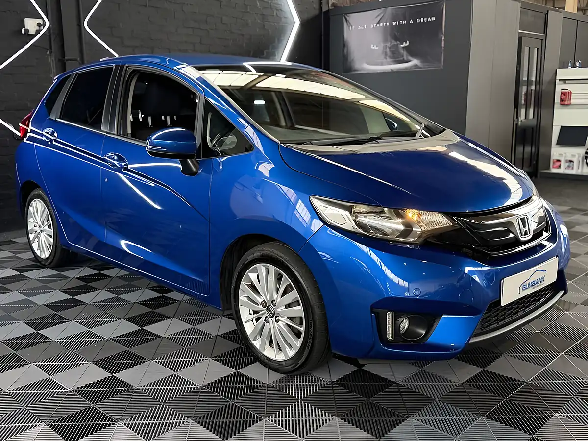 Used 2016 Honda Jazz Ex Blue - Interior and Exterior details 19