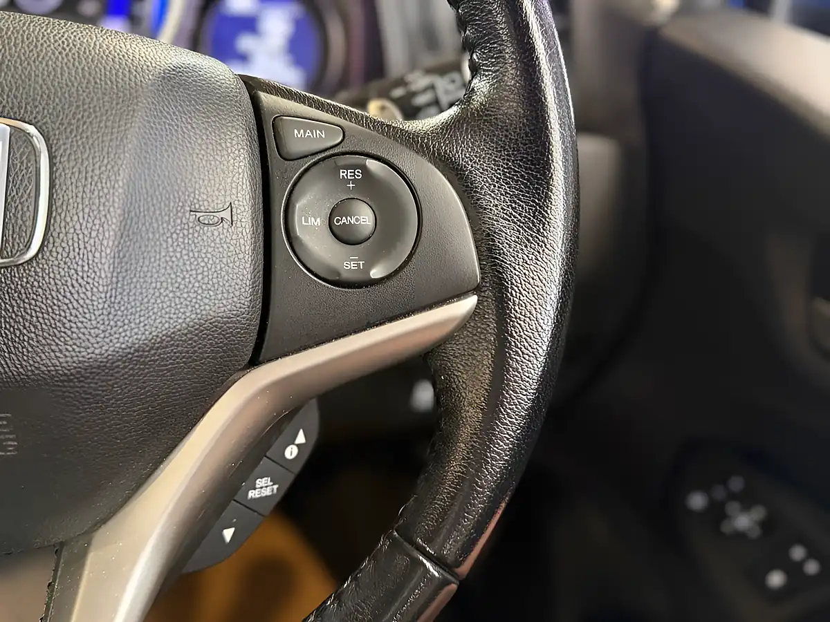Used 2016 Honda Jazz Ex Blue - Interior and Exterior details 7