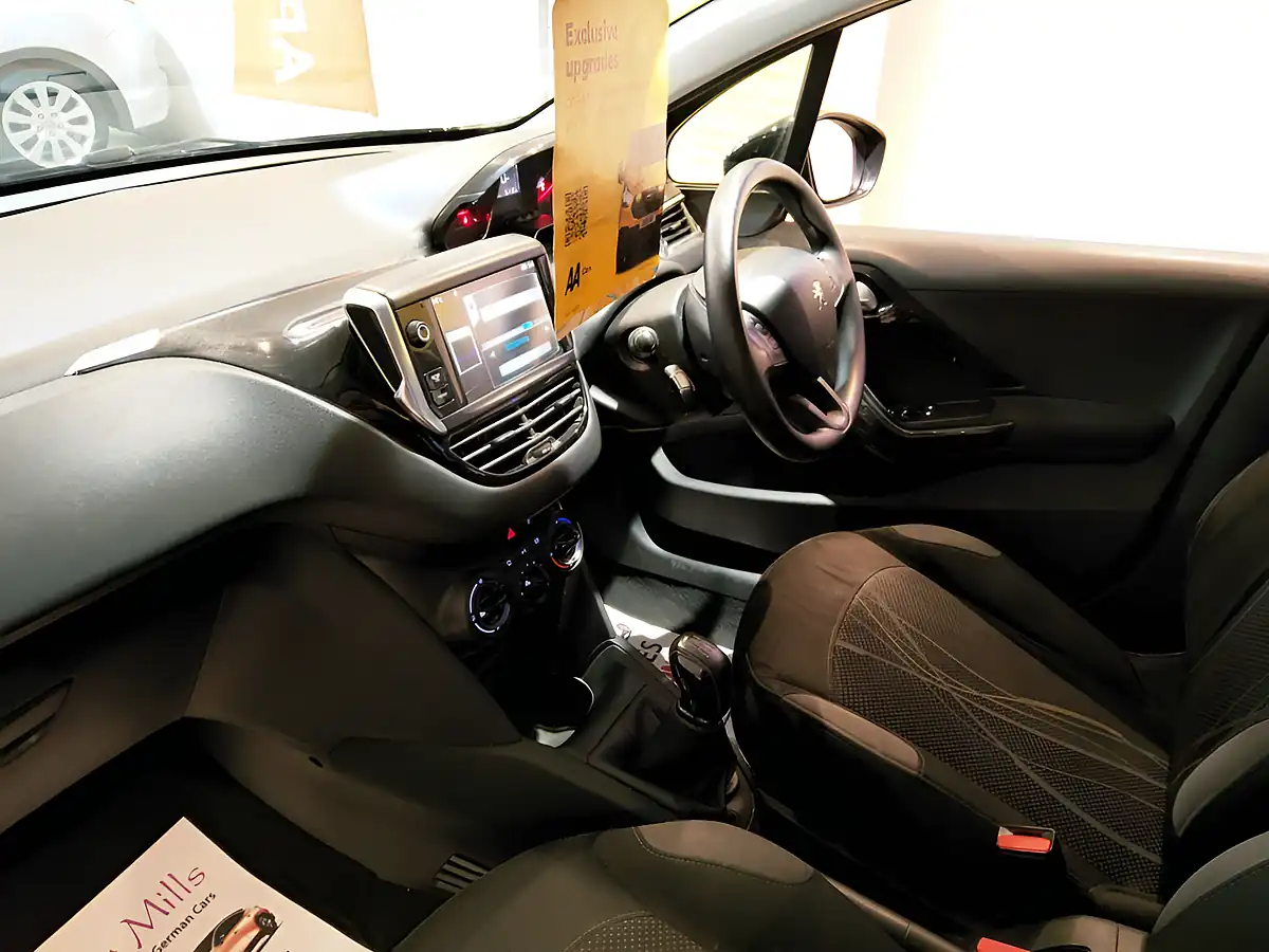 Used 2016 Honda Jazz Ex Silver - Interior and Exterior details 11