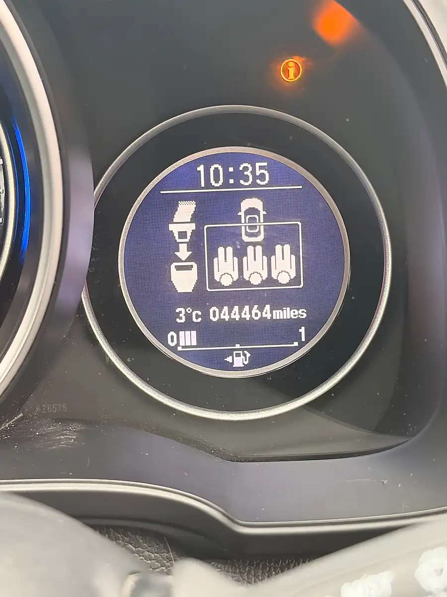 Used 2016 Honda Jazz S Silver - Interior and Exterior details 10