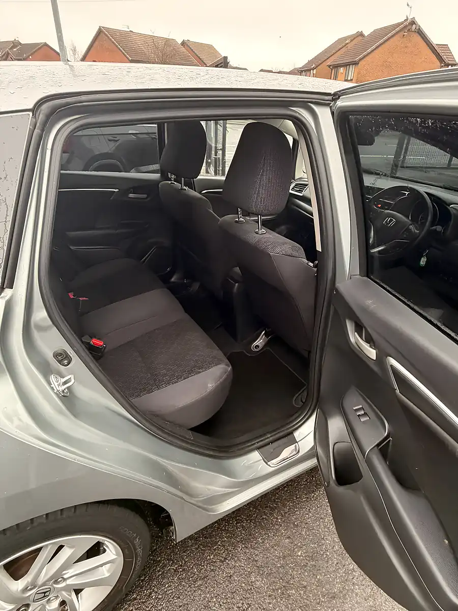 Used 2016 Honda Jazz S Silver - Interior and Exterior details 12