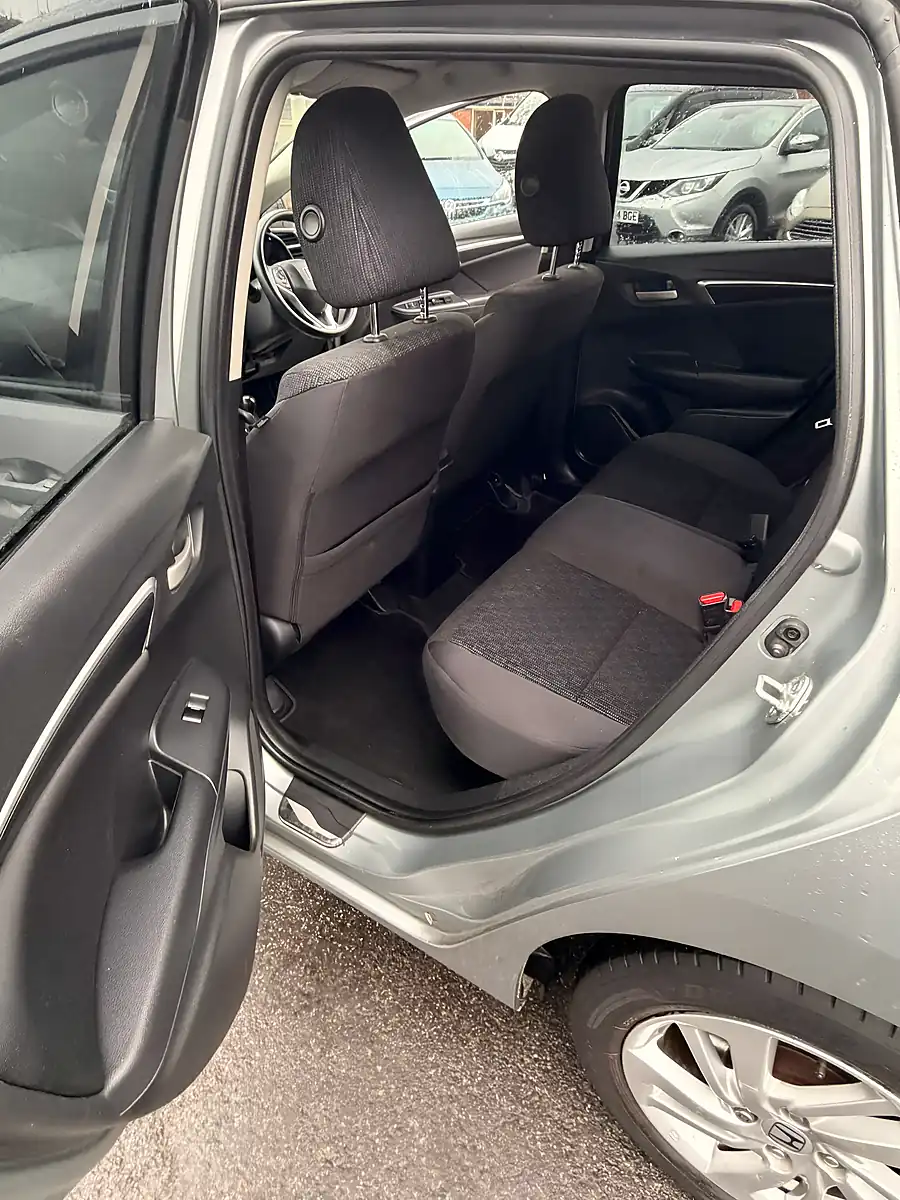 Used 2016 Honda Jazz S Silver - Interior and Exterior details 14