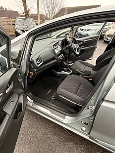 Used 2016 Honda Jazz S Silver - Interior and Exterior details 15