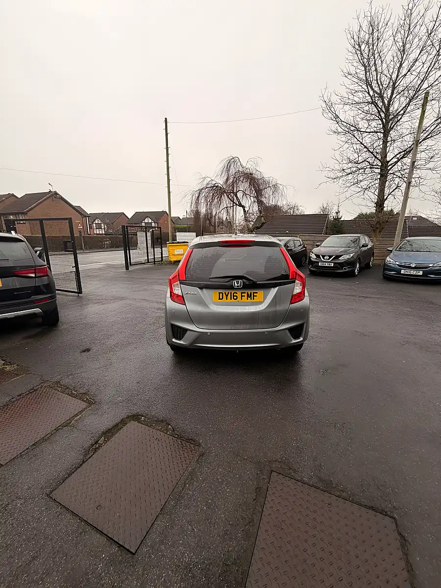 Used 2016 Honda Jazz S Silver - Interior and Exterior details 6