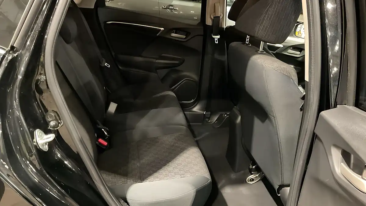 Used 2016 Honda Jazz Se Black - Interior and Exterior details 11