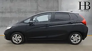 Used 2016 Honda Jazz Se Black - Interior and Exterior details 7