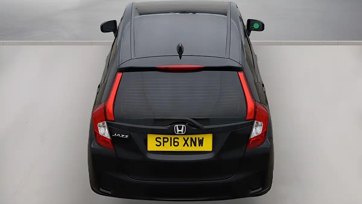 Used 2016 Honda Jazz Se Black - Interior and Exterior details 9