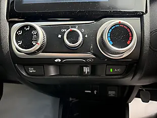Used 2016 Honda Jazz Se Black - Interior and Exterior details 17