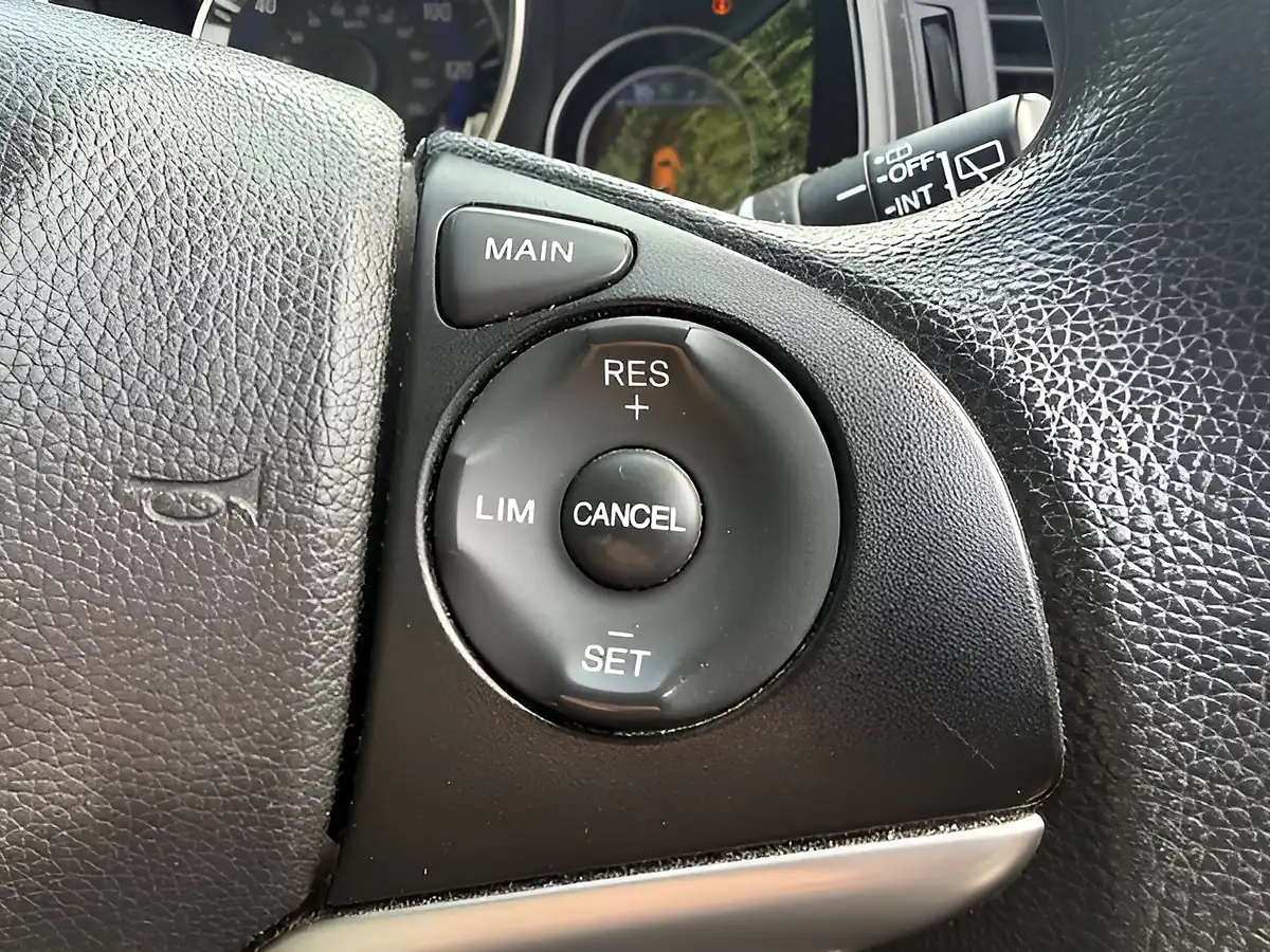 Used 2016 Honda Jazz Se Black - Interior and Exterior details 18