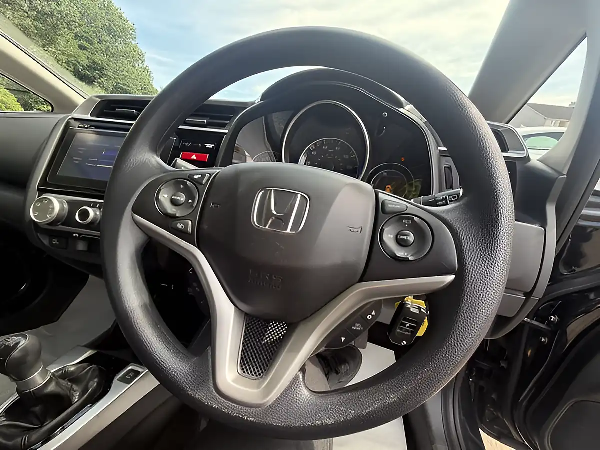 Used 2016 Honda Jazz Se Black - Interior and Exterior details 20
