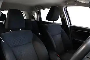 Used 2016 Honda Jazz Se Silver - Interior and Exterior details 7