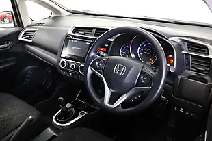 Used 2016 Honda Jazz Se Silver - Interior and Exterior details 8