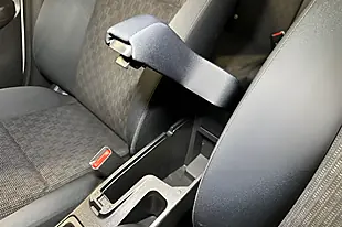 Used 2016 Honda Jazz Se White - Interior and Exterior details 14