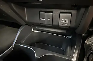 Used 2016 Honda Jazz Se White - Interior and Exterior details 20