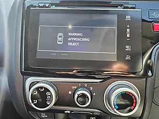 Used 2016 Honda Jazz Se White - Interior and Exterior details 16