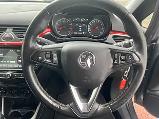 Used 2016 Honda Jazz Se White - Interior and Exterior details 13